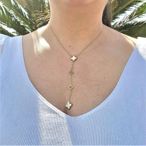 Four leaf clover pendant necklace